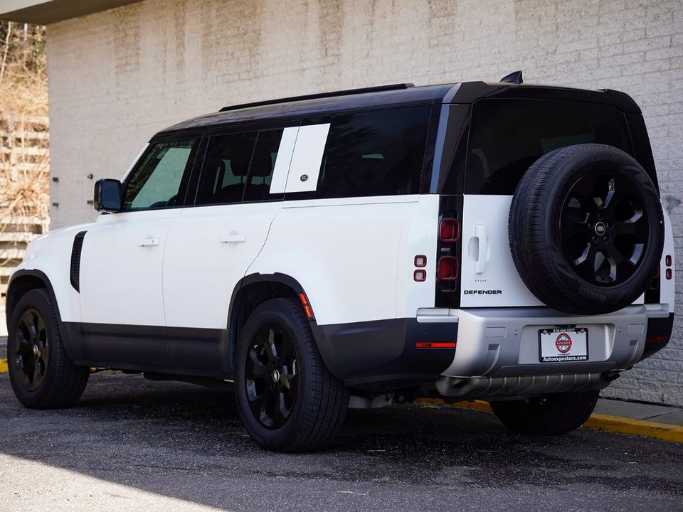 2023 Land Rover Defender L663 - Image 4 of 30
