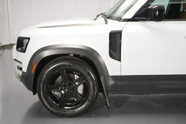 2023 Land Rover Defender L663 - Image 4 of 21