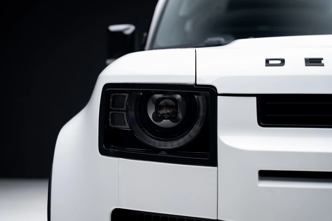 2023 Land Rover Defender L663 - Image 9 of 12