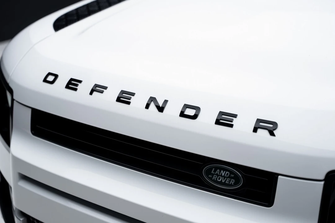 2023 Land Rover Defender L663 - Image 13 of 21
