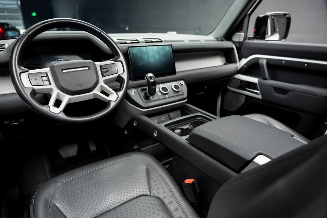 2023 Land Rover Defender L663 - Image 2 of 12