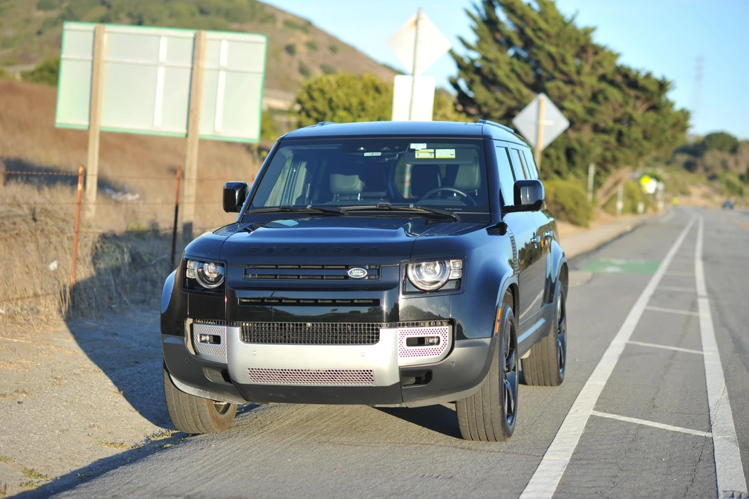 2023 Land Rover Defender L663 - Image 6 of 31