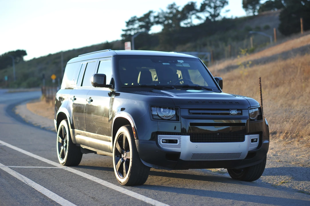 2023 Land Rover Defender L663 - Image 18 of 31