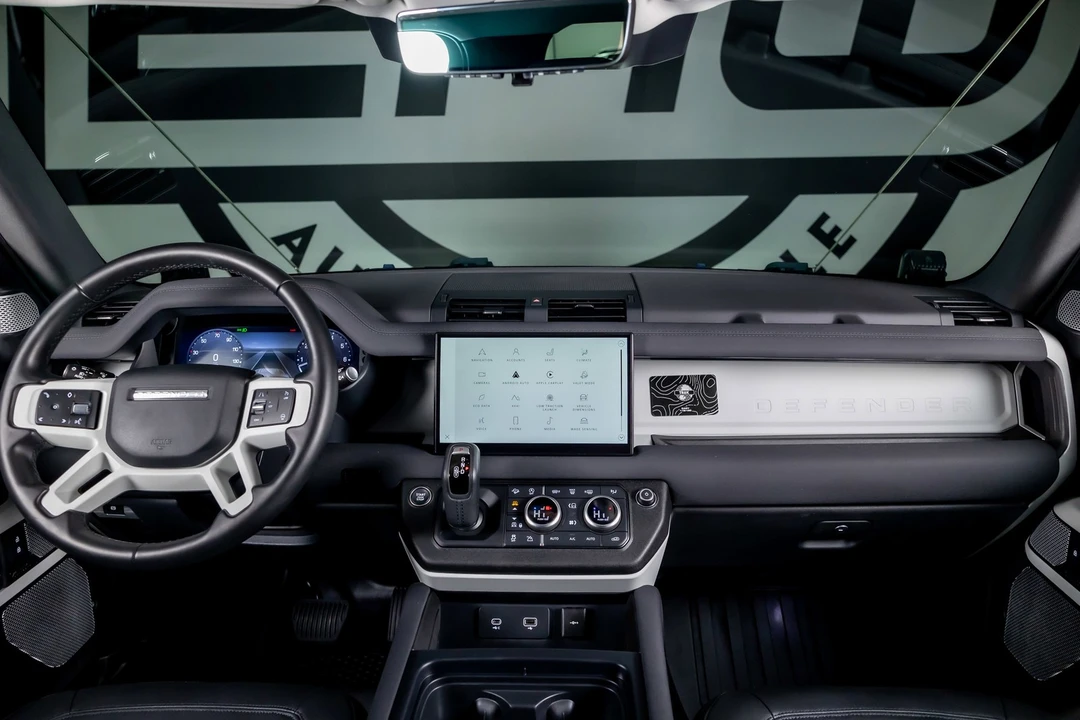 2023 Land Rover Defender L663 - Image 2 of 21