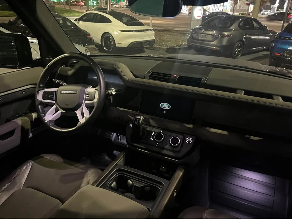 2023 Land Rover Defender L663 - Image 6 of 9
