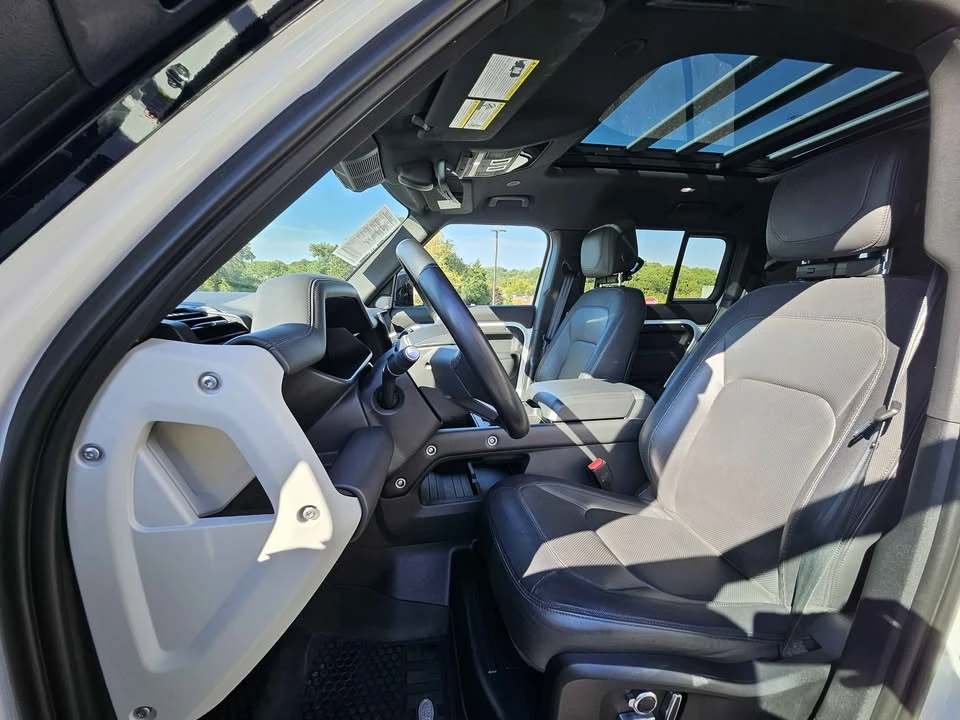 2023 Land Rover Defender L663 - Image 11 of 20