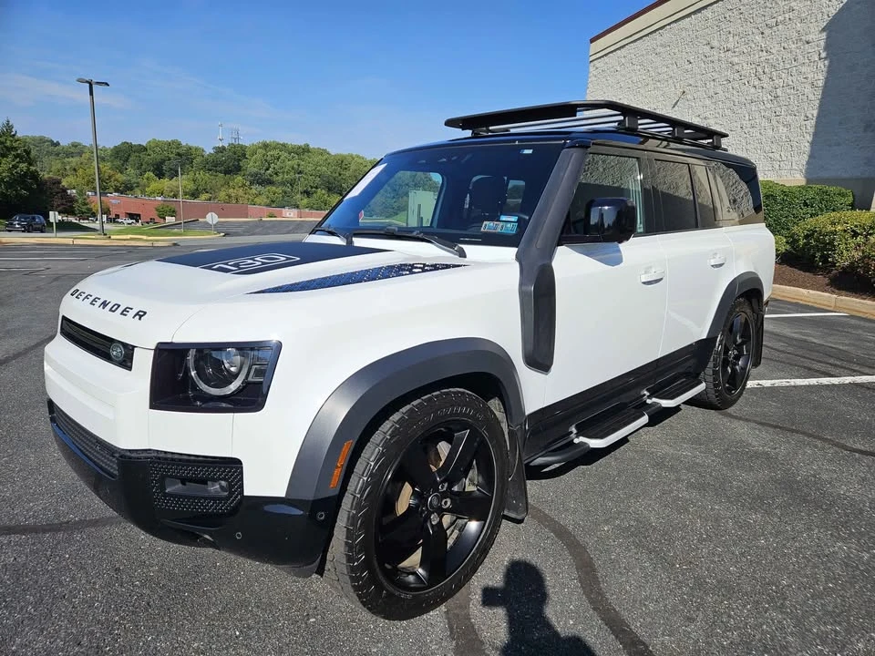 2023 Land Rover Defender L663 - Image 9 of 20
