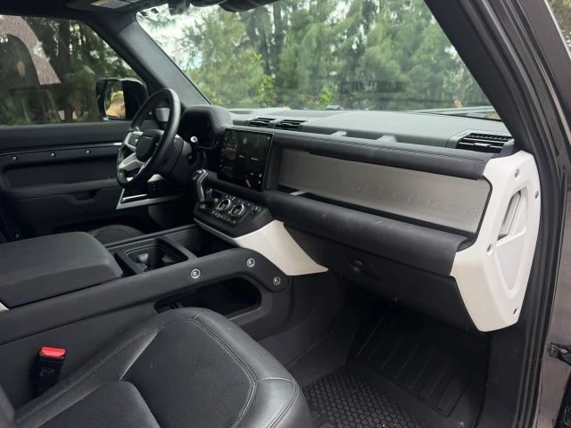 2023 Land Rover Defender L663 - Image 18 of 21