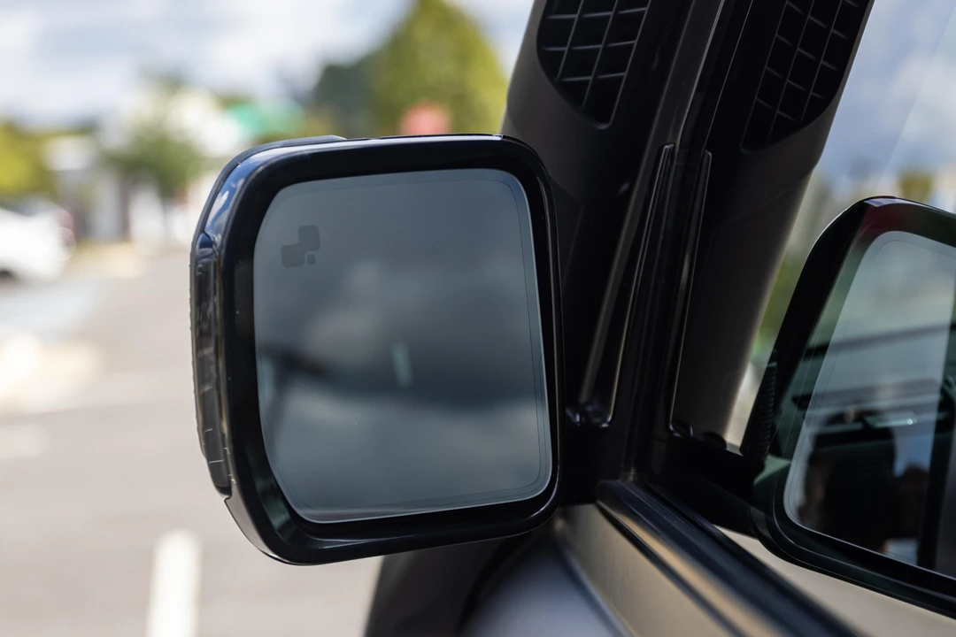 2023 Land Rover Defender L663 - Image 30 of 31