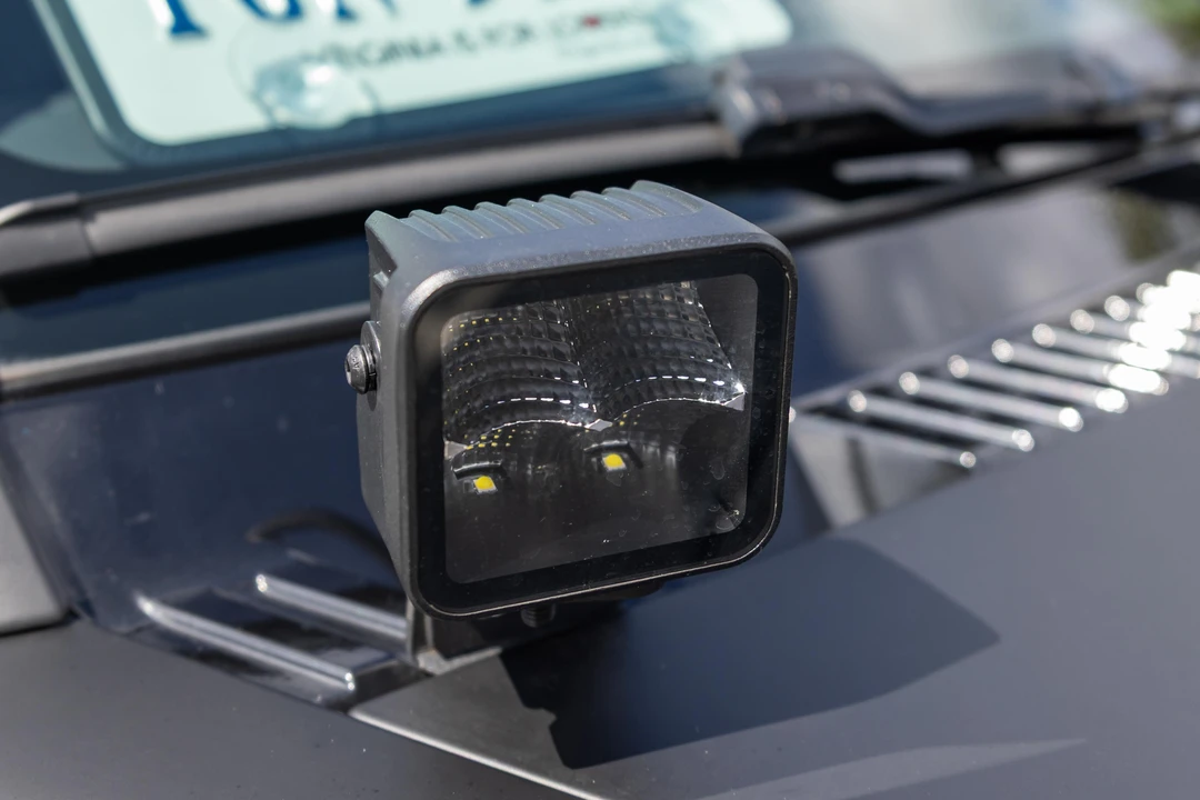 2023 Land Rover Defender L663 - Image 9 of 31