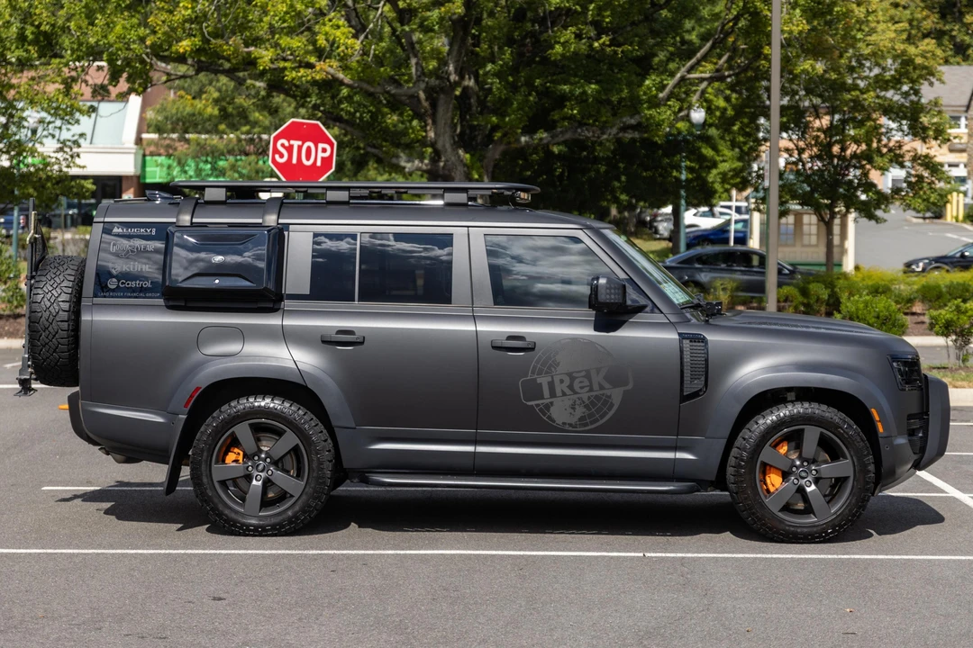 2023 Land Rover Defender L663 - Image 3 of 31