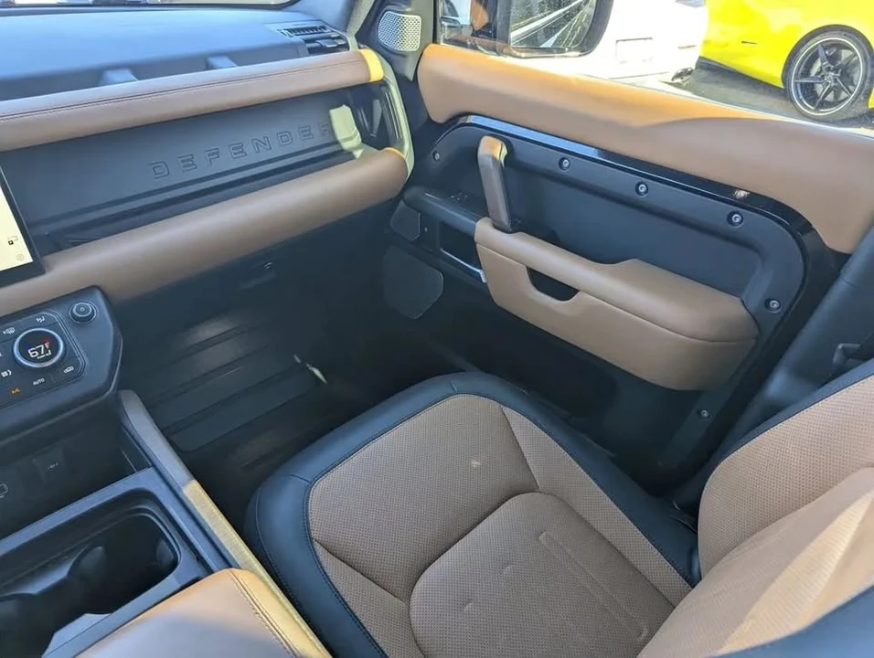 2023 Land Rover Defender L663 - Image 10 of 18