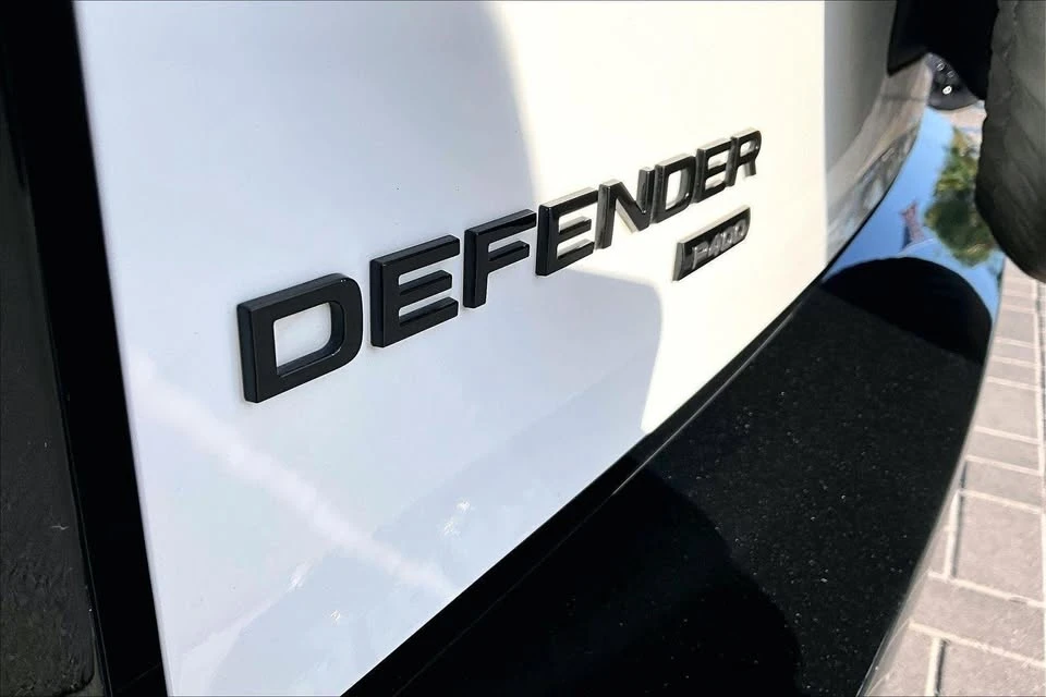 2023 Land Rover Defender L663 - Image 8 of 18