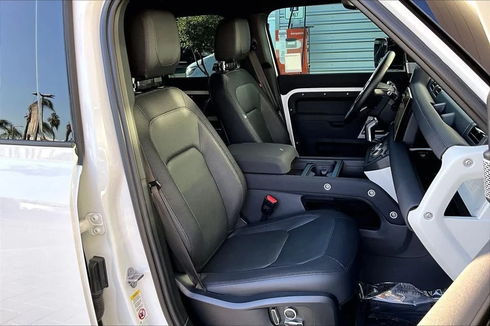 2023 Land Rover Defender L663 - Image 7 of 18