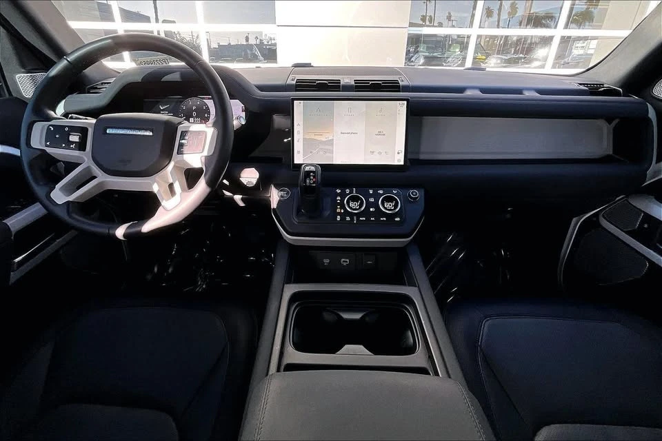 2023 Land Rover Defender L663 - Image 11 of 18