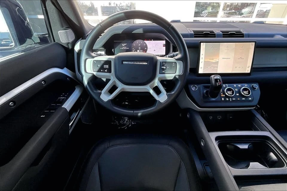 2023 Land Rover Defender L663 - Image 5 of 18