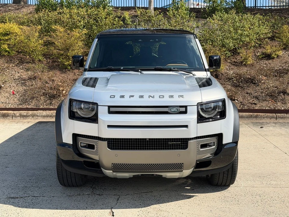 2023 Land Rover Defender L663 - Image 10 of 21