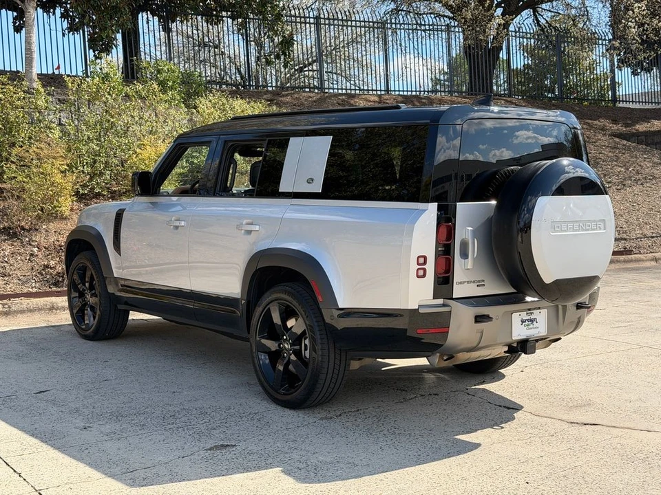 2023 Land Rover Defender L663 - Image 7 of 21