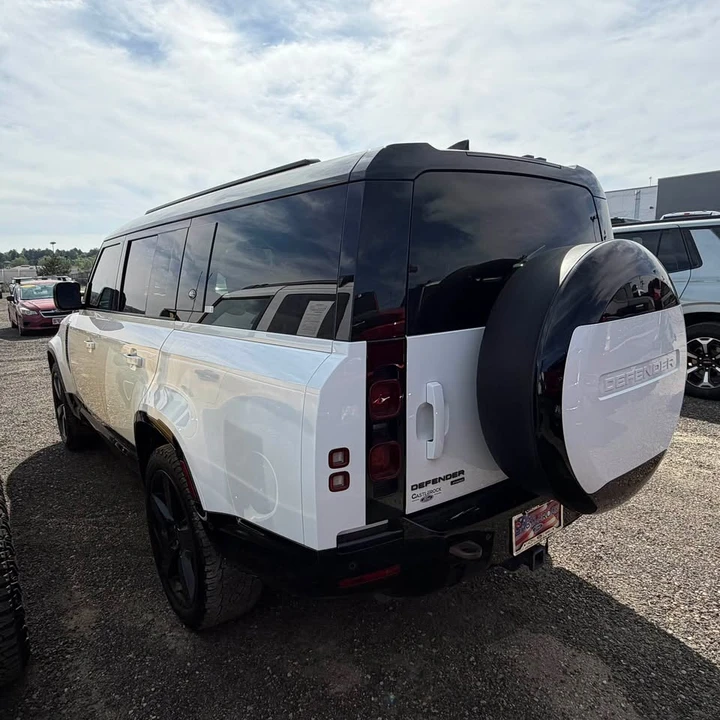 2023 Land Rover Defender L663 - Image 5 of 15