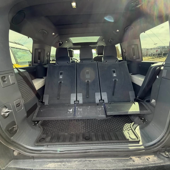 2023 Land Rover Defender L663 - Image 9 of 15