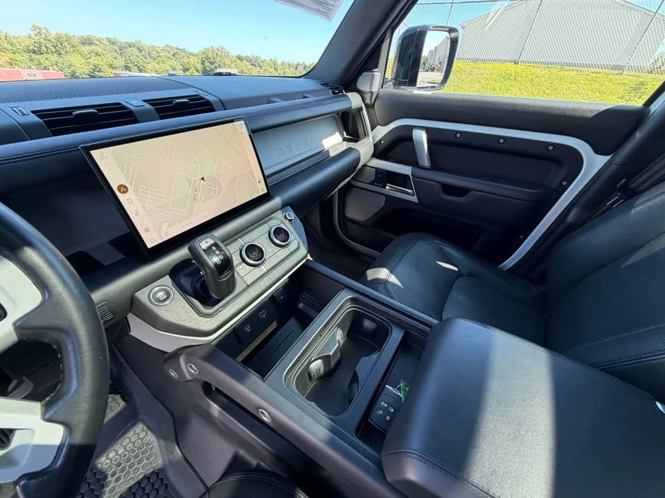 2023 Land Rover Defender L663 - Image 16 of 20