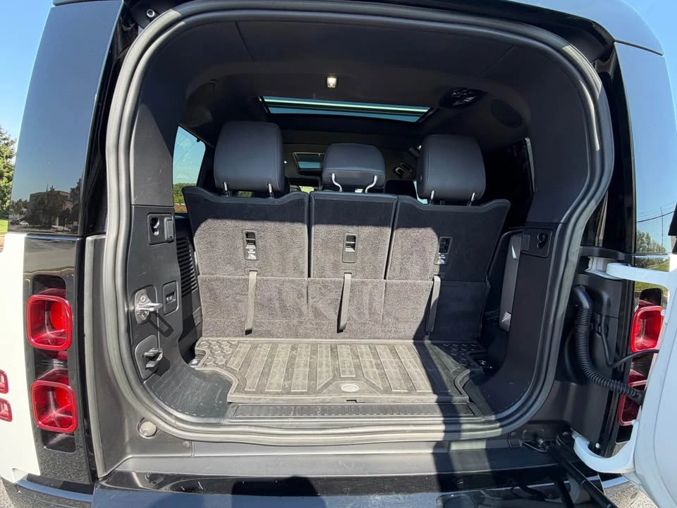 2023 Land Rover Defender L663 - Image 19 of 20