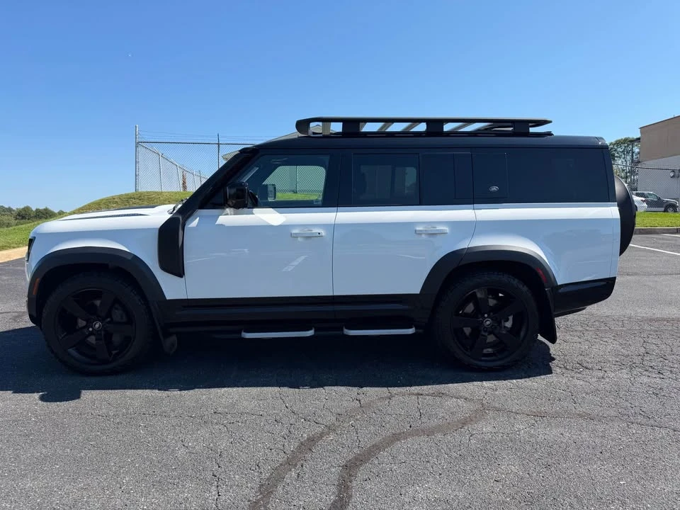 2023 Land Rover Defender L663 - Image 11 of 20