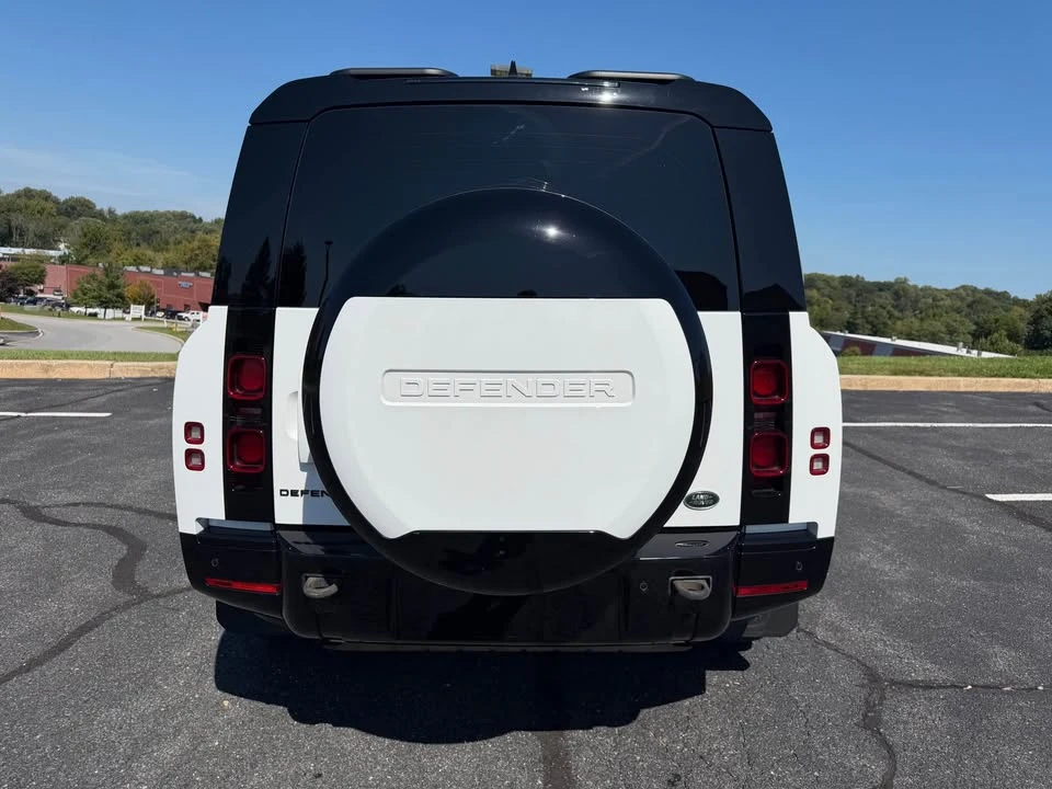 2023 Land Rover Defender L663 - Image 9 of 20