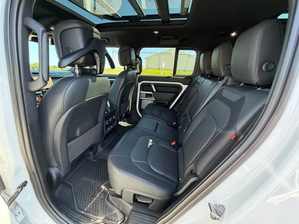 2023 Land Rover Defender L663 - Image 17 of 20
