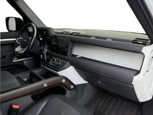 2023 Land Rover Defender L663 - Image 10 of 21