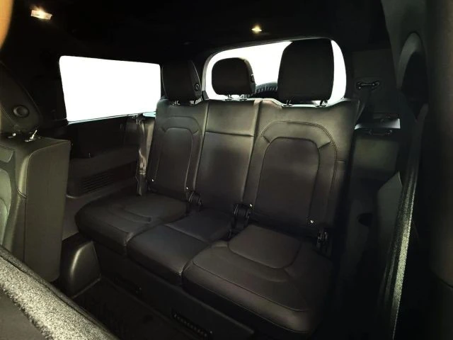 2023 Land Rover Defender L663 - Image 17 of 21