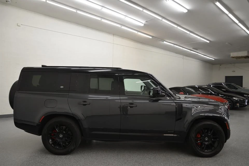 2023 Land Rover Defender L663 - Image 4 of 9