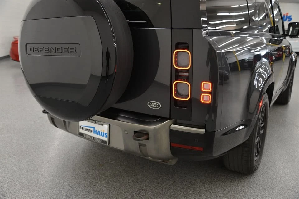 2023 Land Rover Defender L663 - Image 6 of 9