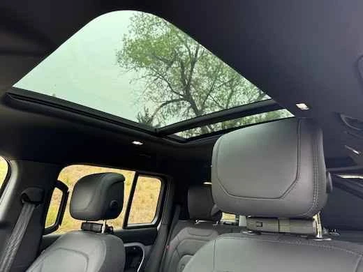 2023 Land Rover Defender L663 - Image 13 of 20