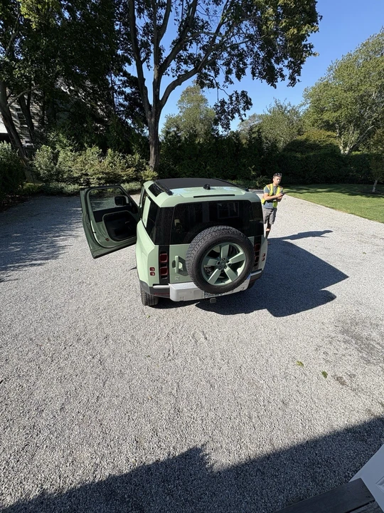 2023 Land Rover Defender L663 - Image 2 of 21