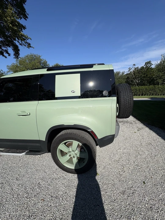 2023 Land Rover Defender L663 - Image 18 of 21