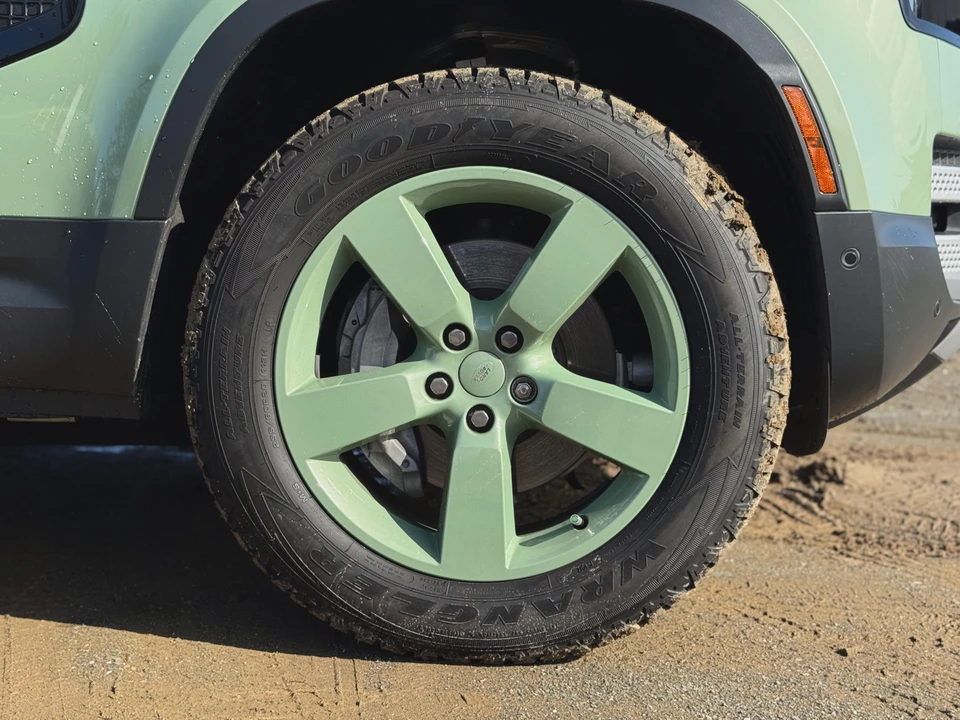 2023 Land Rover Defender L663 - Image 20 of 31