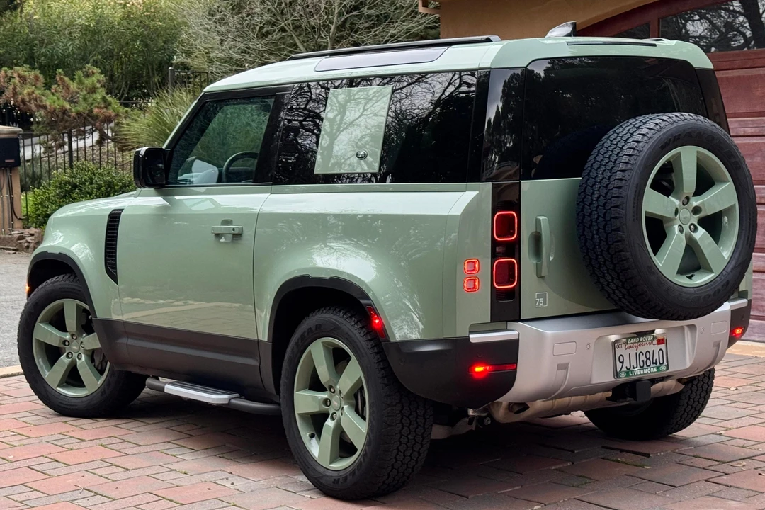 2023 Land Rover Defender L663 - Image 4 of 31