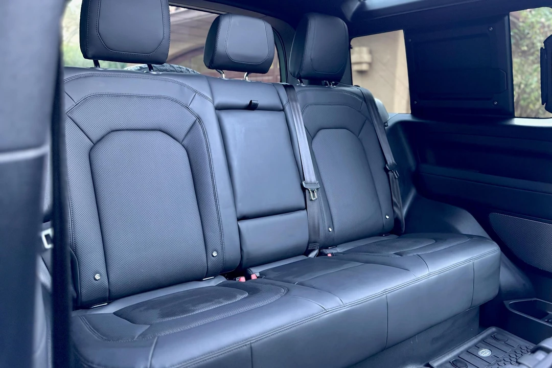 2023 Land Rover Defender L663 - Image 23 of 31