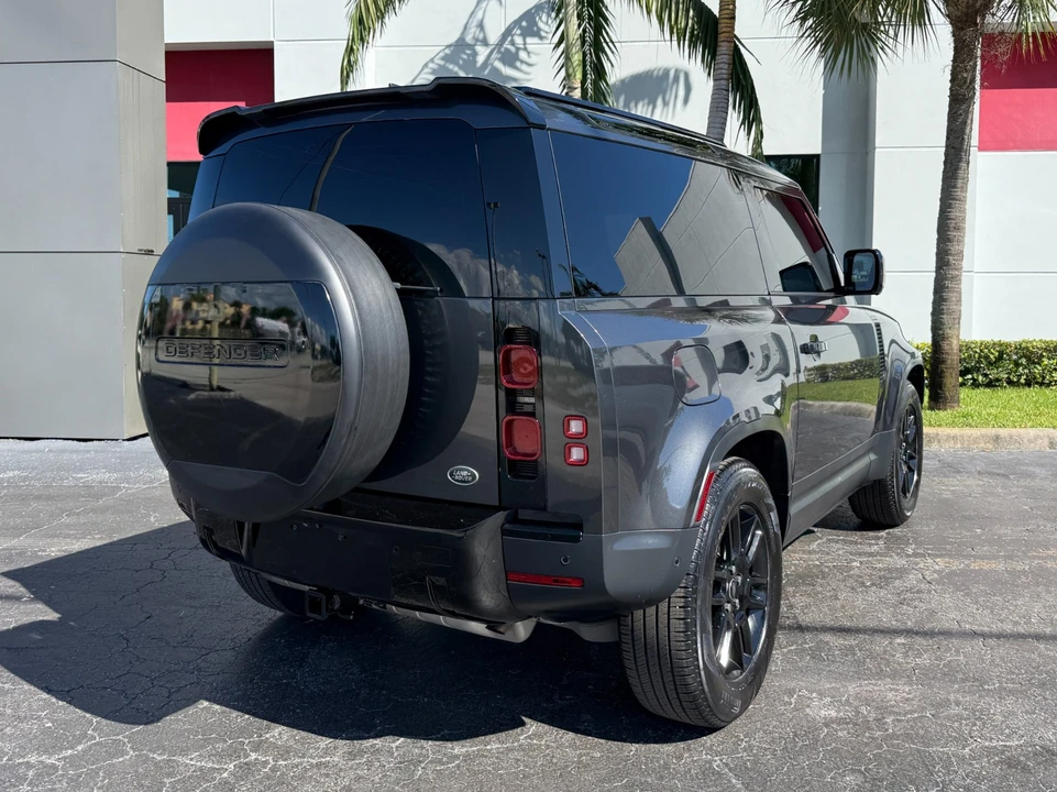2023 Land Rover Defender L663 - Image 16 of 21
