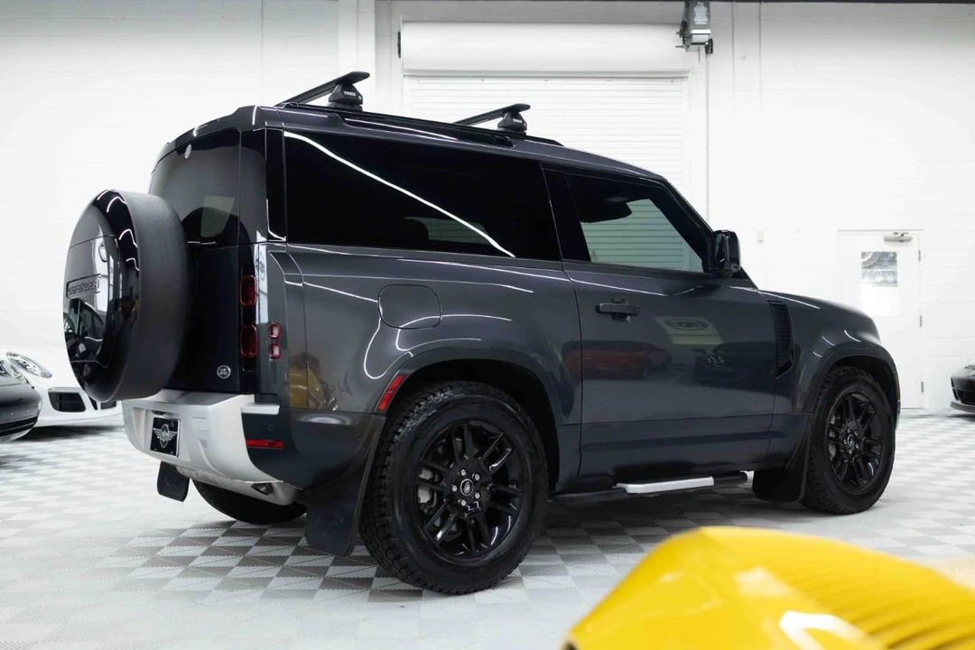 2023 Land Rover Defender L663 - Image 6 of 31