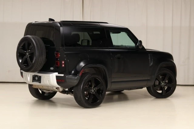 2023 Land Rover Defender L663 - Image 17 of 21