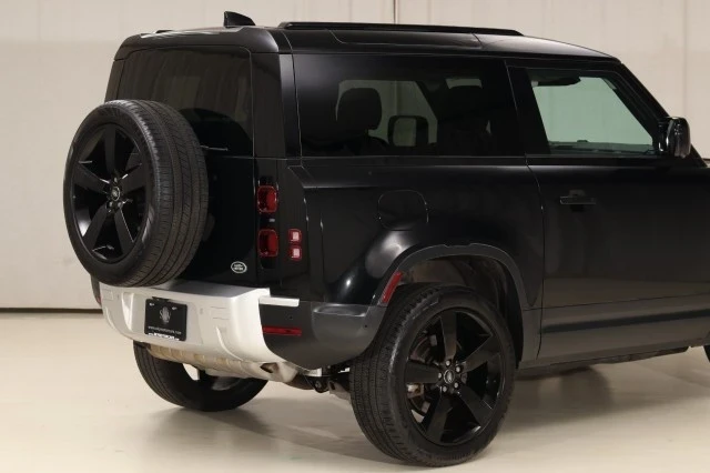 2023 Land Rover Defender L663 - Image 19 of 21