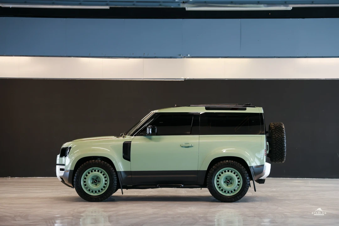 2023 Land Rover Defender L663 - Image 14 of 21