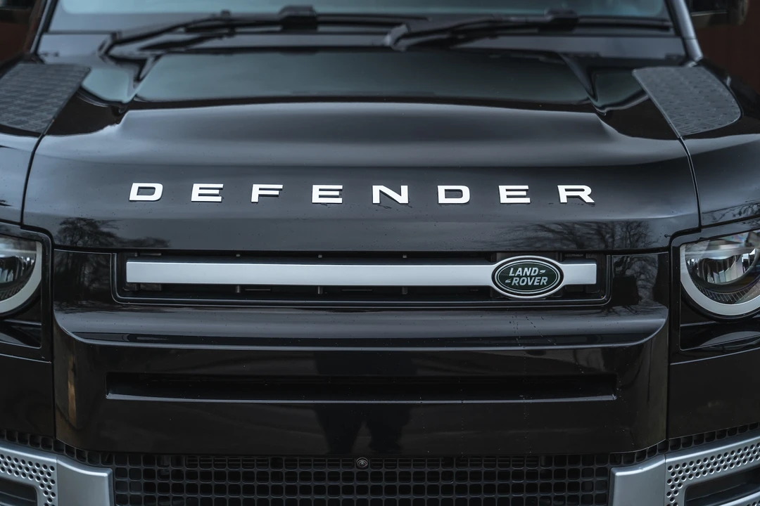 2023 Land Rover Defender 90 - Image 27 of 31