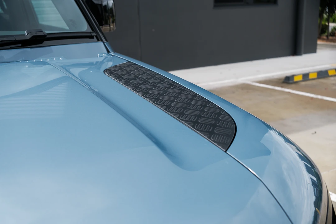 2023 Land Rover Defender L663 - Image 11 of 31