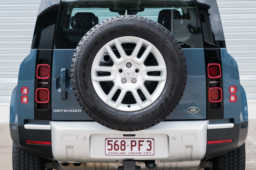 2023 Land Rover Defender L663 - Image 26 of 31
