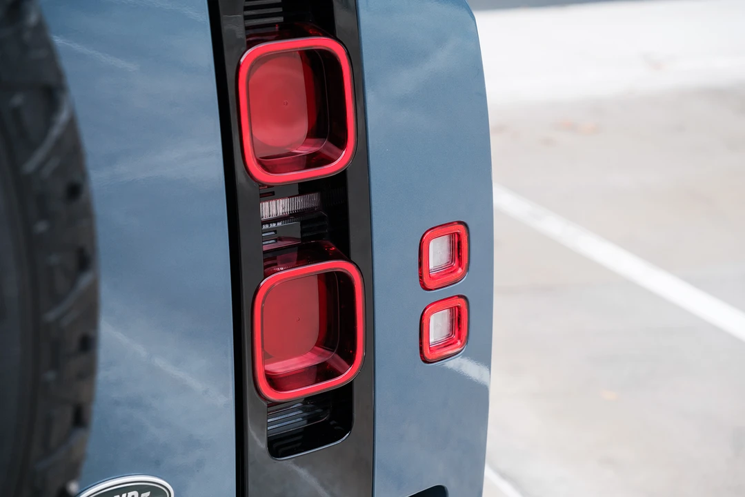 2023 Land Rover Defender L663 - Image 30 of 31