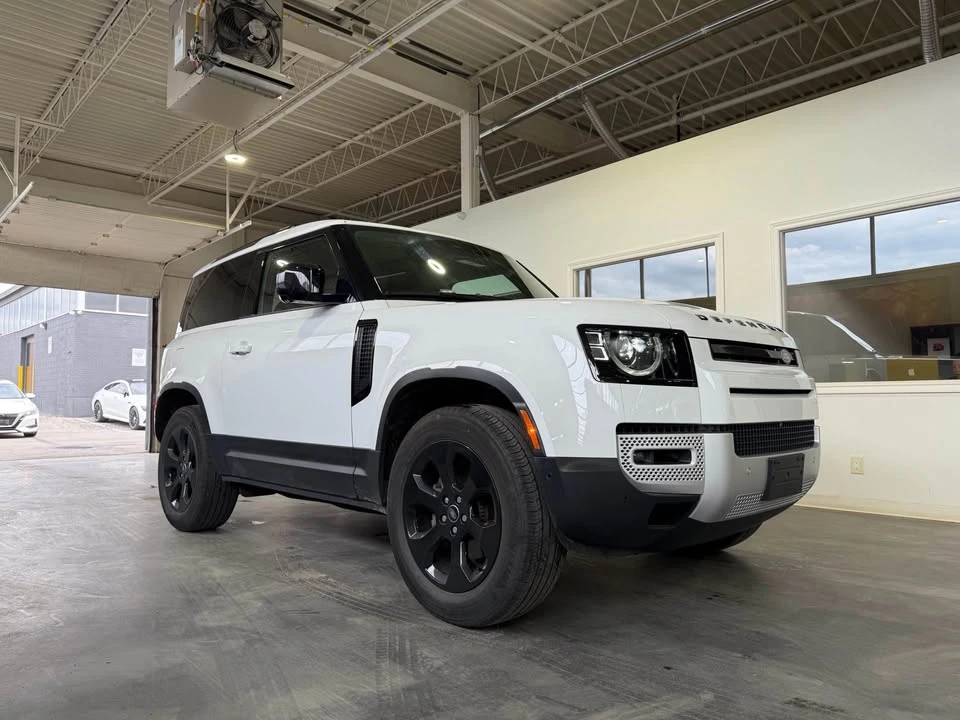 2023 Land Rover Defender L663 - Image 2 of 18