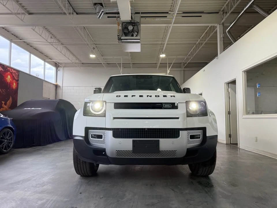 2023 Land Rover Defender L663 - Image 3 of 18